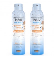 De la crème solaire Isdin Pédiatrie 50 Transparent spray sur la peau Mouillée 250 ml